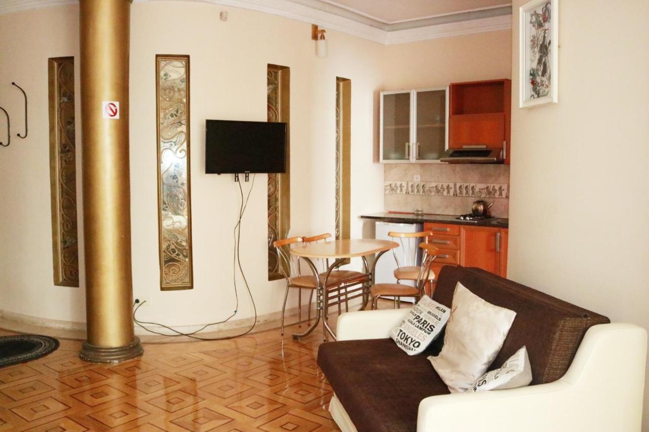 Luxors Garden Hotel Batumi Kültér fotó