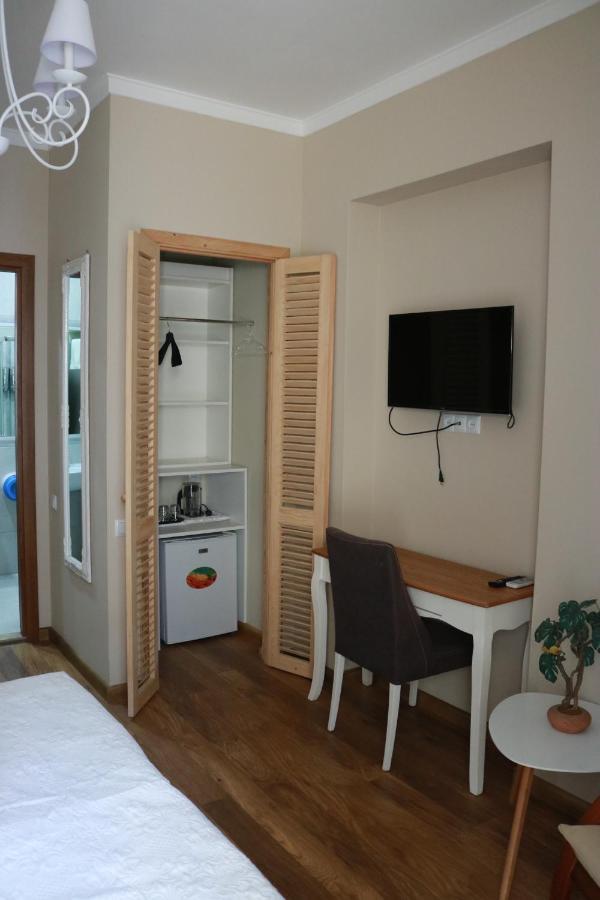 Luxors Garden Hotel Batumi Kültér fotó