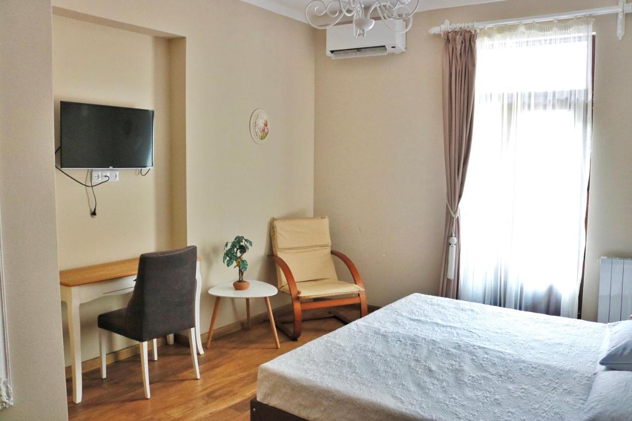 Luxors Garden Hotel Batumi Kültér fotó